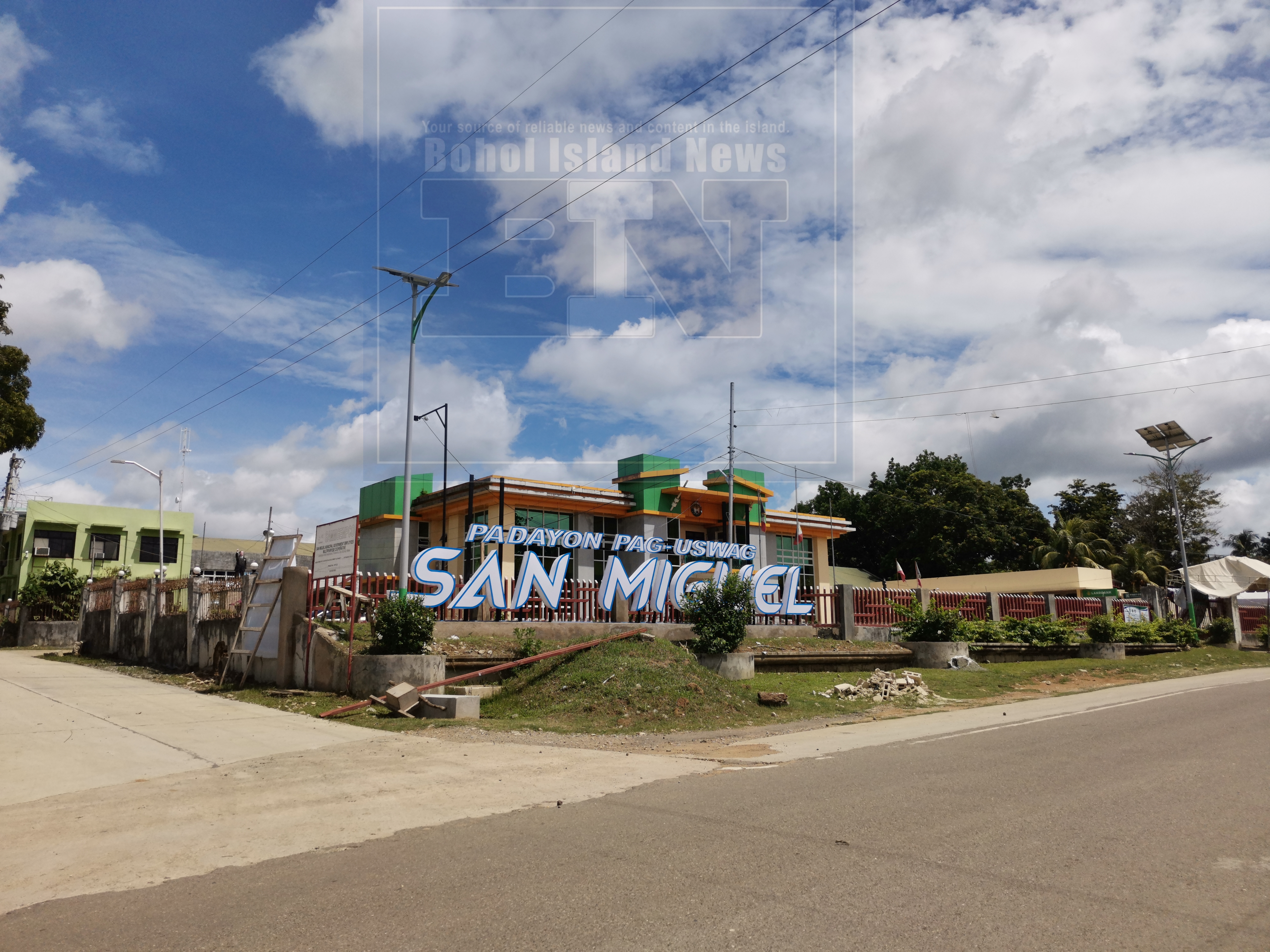 San Miguel Town Hall shuts doors for decontamination