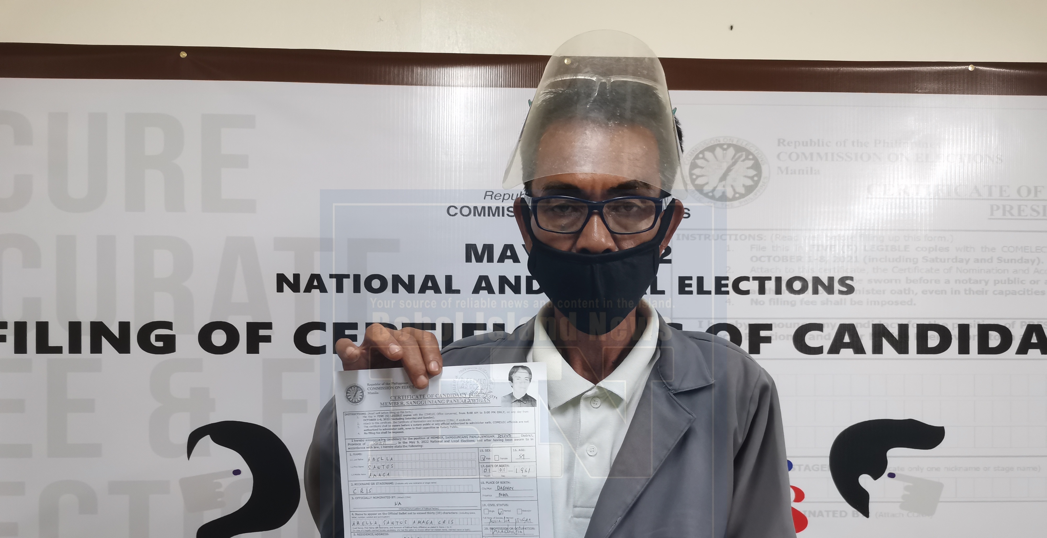 PINILIAY 2022: Farmer in formal suit files COC for provincial board