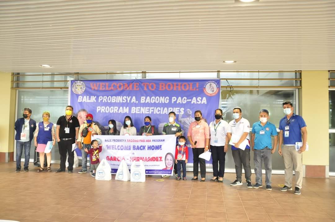 4 families in Balik Probinsya now back in Bohol for good