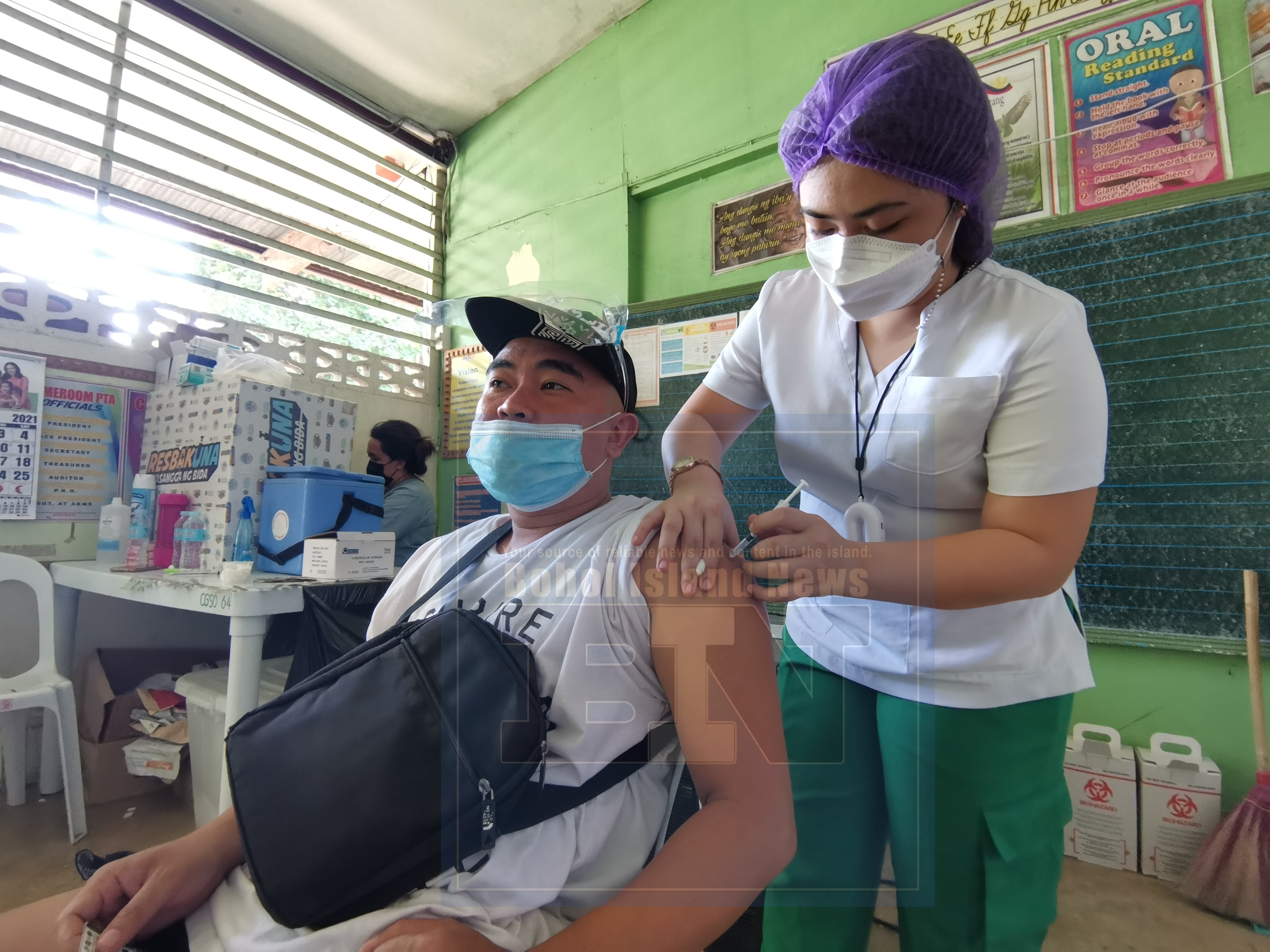 Tagbilaran City leads vaccination drive in Central Visayas
