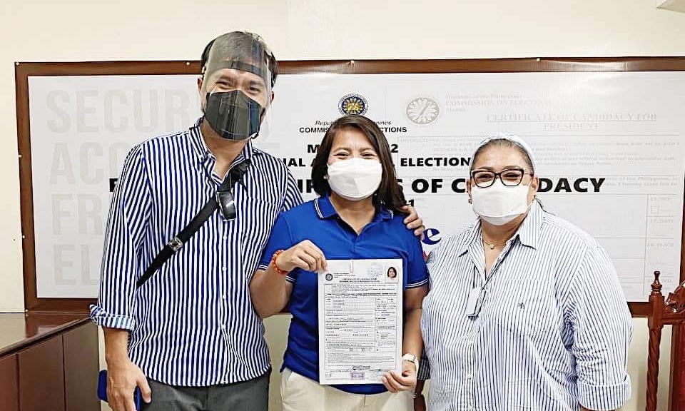 PINILIAY 2022: Pilot and ex-BM Jaja Jumamoy files COC for Bohol congressional seat