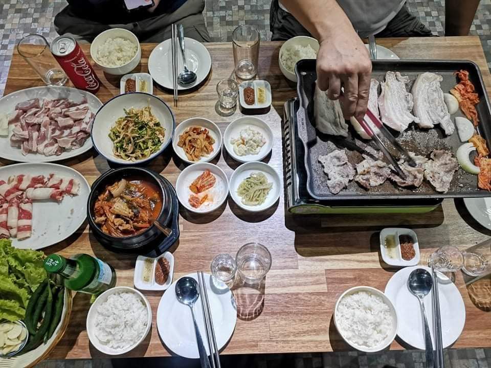 Tag-iya sa Korean resto sa Panglao ug customer nahusay na