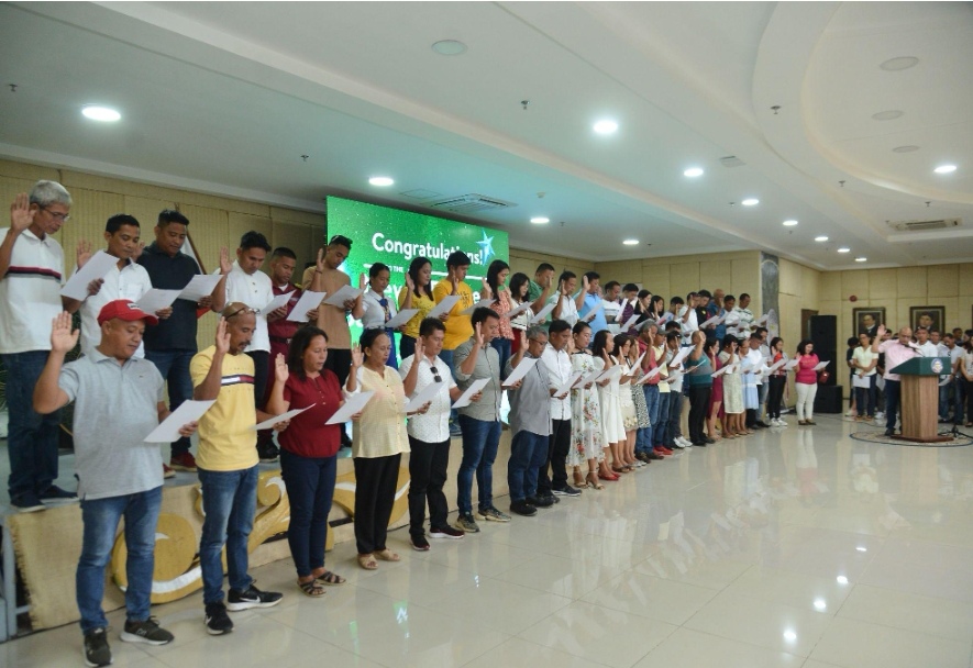 Aumentado administers oath for elected barangay officials