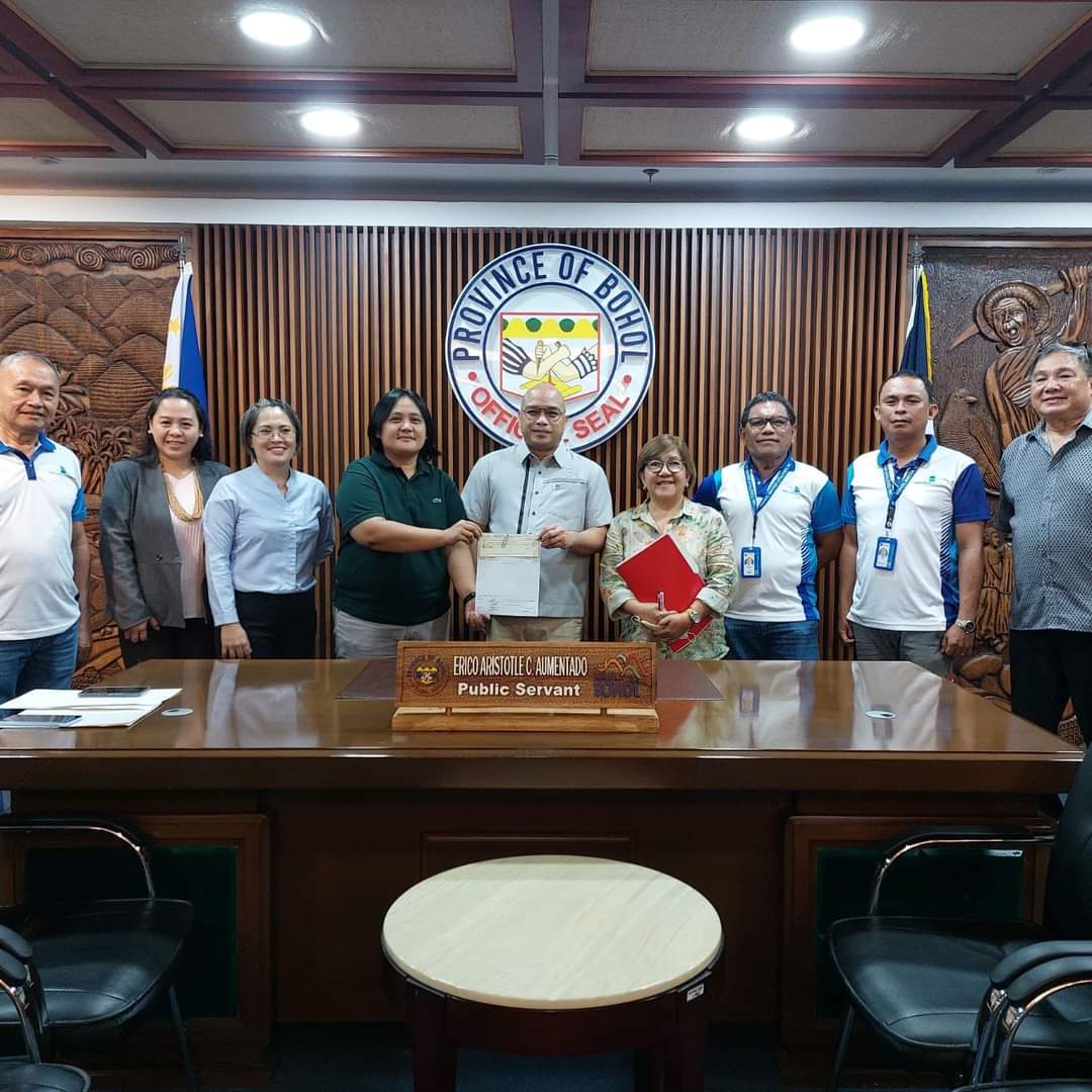 P3-M gihatod sa Bohol Waters ngadto sa kagamhanang probinsyal