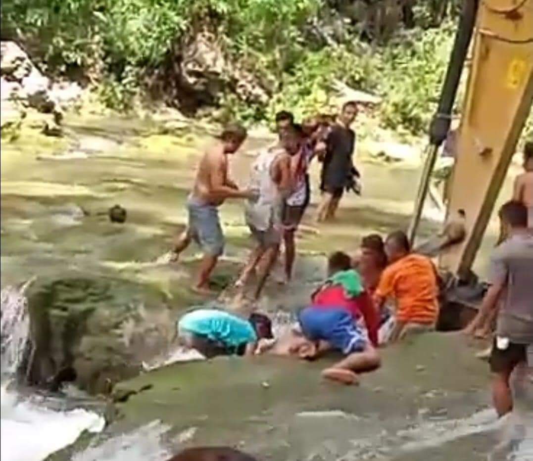 2 ka menor de edad nalumos-patay sa Makapiko River