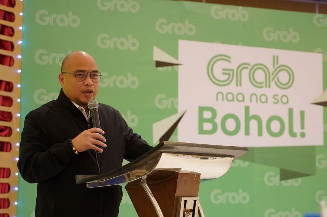 Aris nalipay sa kapanarbahoan nga dala sa Grab dinhi sa Bohol