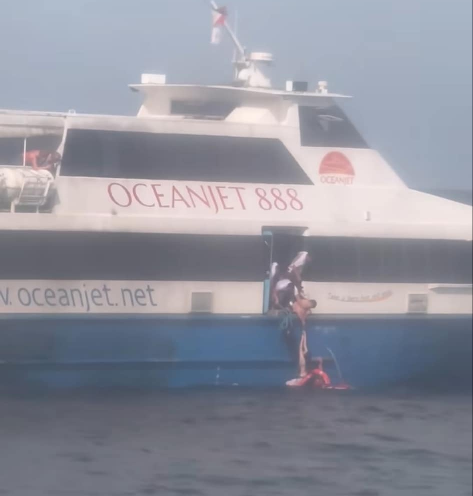 Usa ka pasahero nga minglayat gikan sa OceanJet naluwas