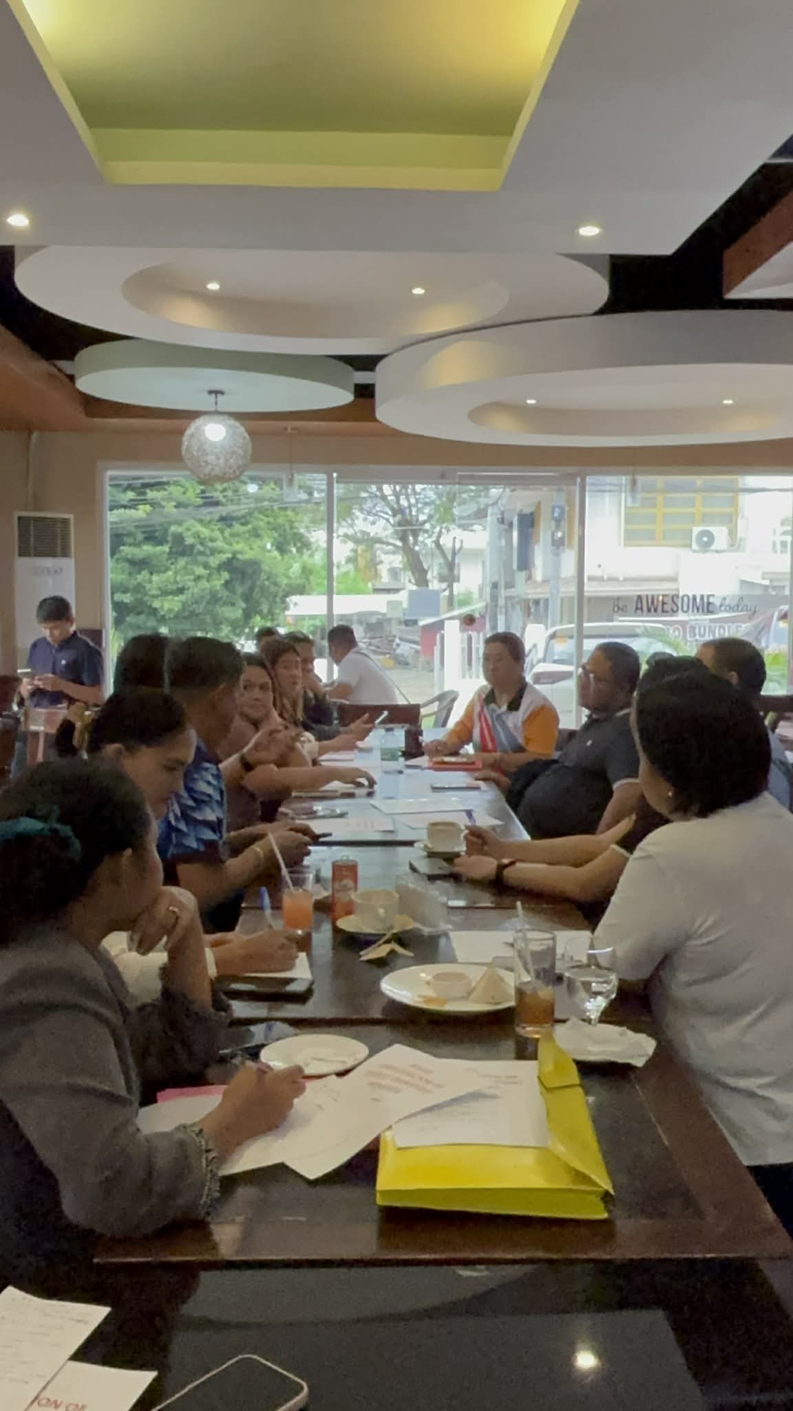 Bohol tourist transport operators consider raising rates amid fuel price surge