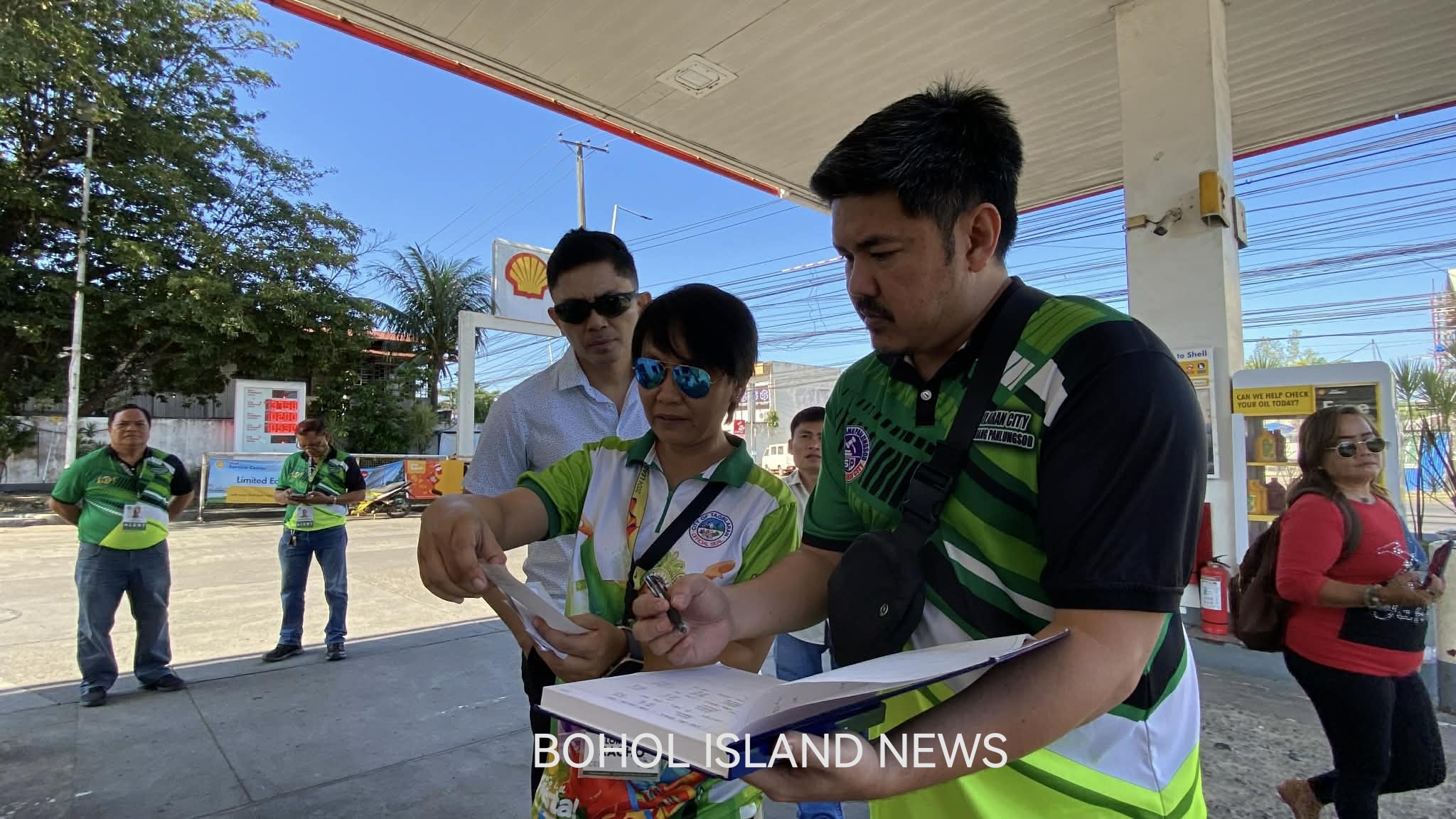 Tagbilaran City inspects 40 gas stations amid fuel price hike; some faces show cause orders