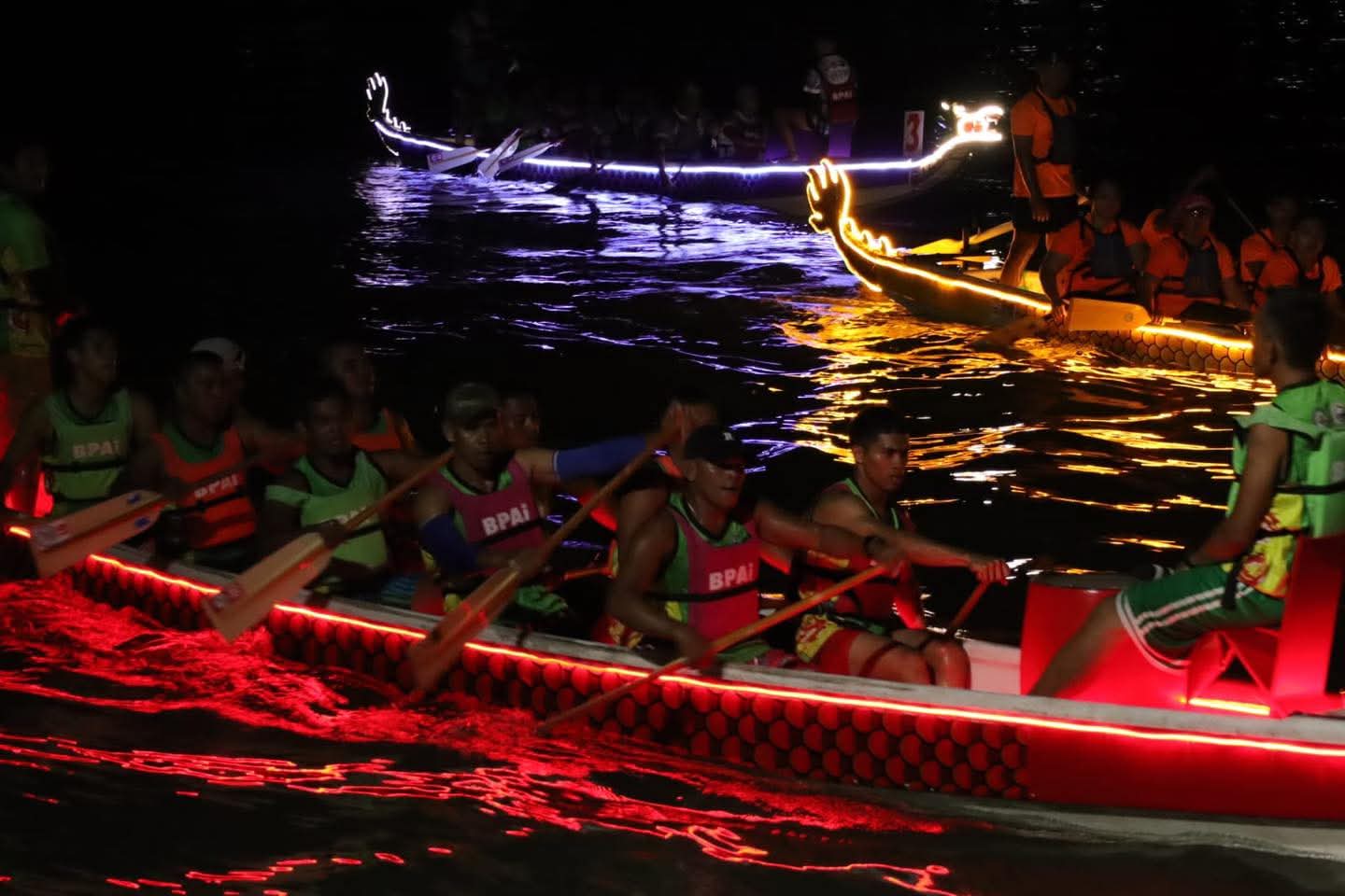 Paddles up for 1st International glow-in-dark dragonboat races