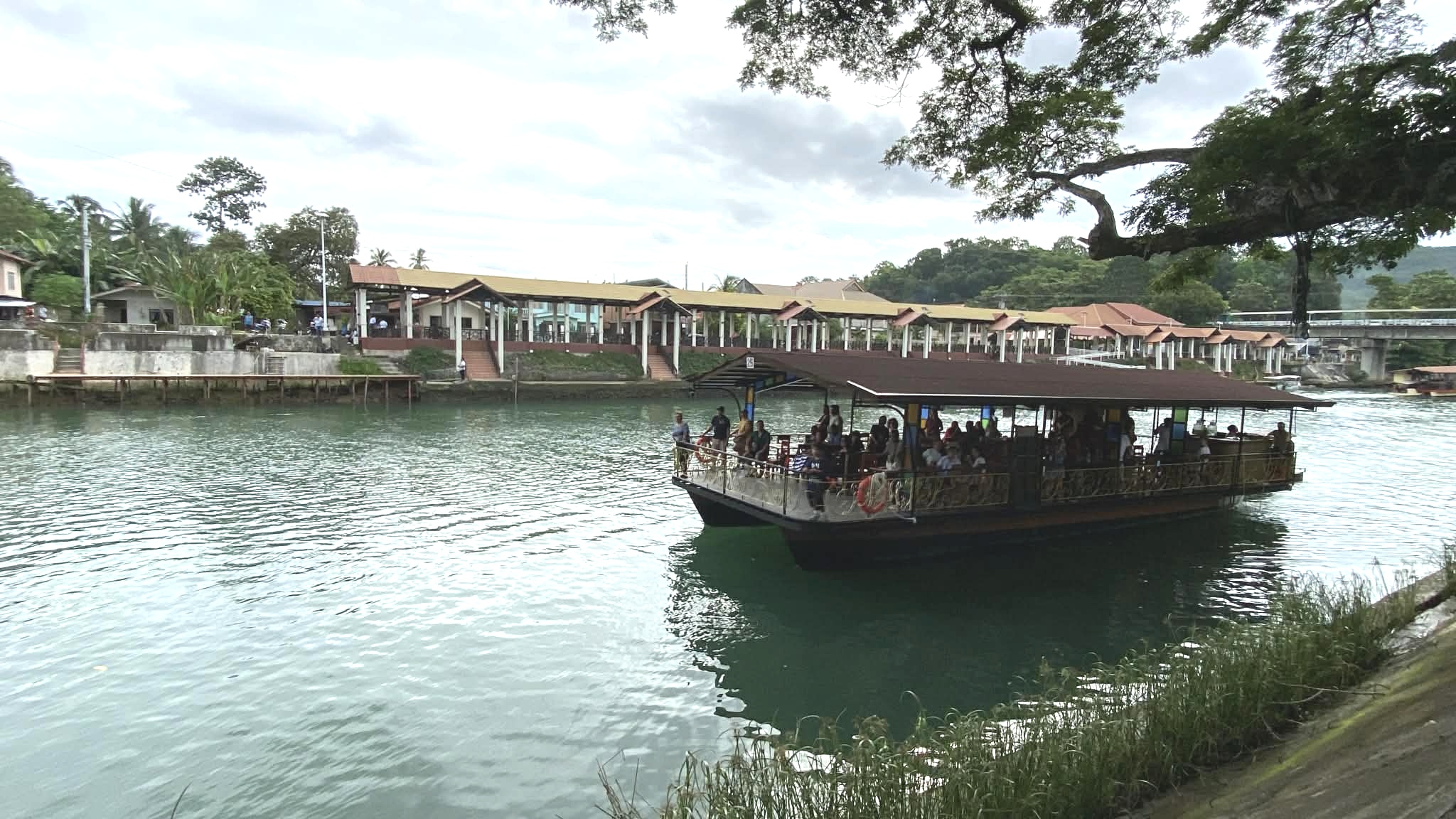 Loboc River Cruise raises rates to P1,200 starting April 16