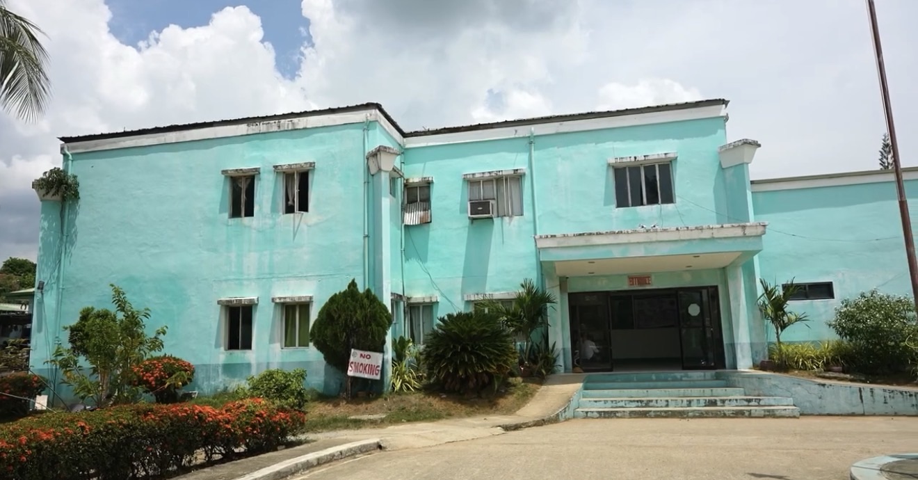 Gov. Aumentado clarifies ambulance in viral referral issue was LGU-owned, not hospital’s